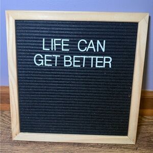 Felt letter board